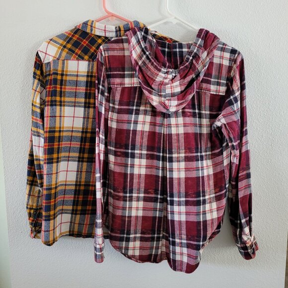 Bundle of 2 Plaid/Flannel | Women's Size Small | Adam Levine & Naturals - Picture 2 of 6
